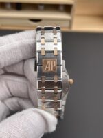 Audemars Piguet Royal Oak Quartz 33MM Swiss Watch – 1:1 Mirror Replica Edition - Image 9