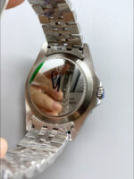 Rolex GMT Master 1675 PEPSI Vintage Edition Swiss Replica Watch - Image 6