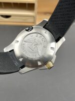 Longines HydroConquest 1:1 Swiss Replica Watch in Black Dial Rubber Strap  Gold Bezel - Image 4