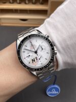 Omega Speedmaster Moonwatch Co-Axial Chronograph 42MM 1:1 Mirror Replica Watch - Image 10