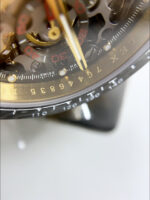 Artisans De Geneve Custom-Style Rolex Daytona High-End Replica: Gold Construction, Carbon Fiber Bezel, Skeletonized Design - Image 5