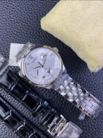 Jaeger-LeCoultre Master Geographic Power Reserve Watch (904L Stainless Steel Model) - Image 6