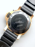 Panerai PAM01070 Submersible GOLDTEC OROCARBO – 44MM 1:1 Mirror Replica - Image 7
