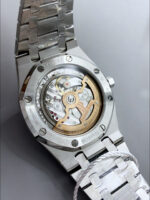 Audemars Piguet Royal Jumbo Oak Extra Thin Swiss Replica – 1:1 Mirror Replica Watch 904L Steel Casing - Image 5