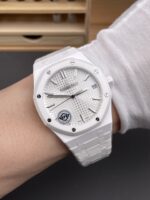 Audemars Piguet Royal Oak 15500 White Ceramic Super Clone Replica Watch - Image 10