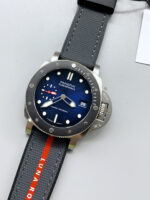 Panerai Submersible Luna Rossa 01565, blue dial, 904L stainless steel case, top-tier replica watch. - Image 3