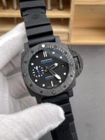 Panerai Submersible Carbotech PAM2231 42MM 1:1 Mirror Swiss Replica Watch - Image 4
